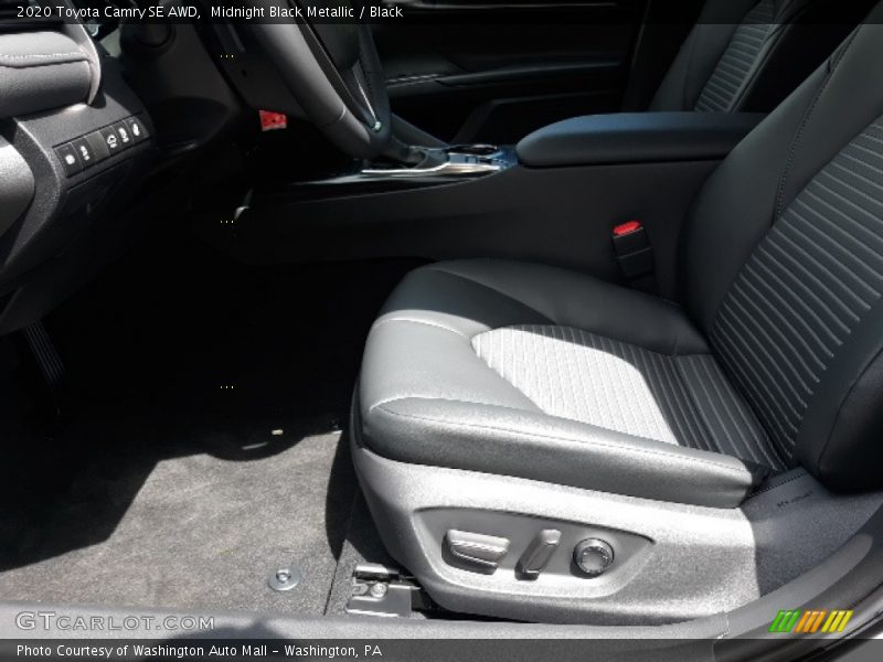 Midnight Black Metallic / Black 2020 Toyota Camry SE AWD