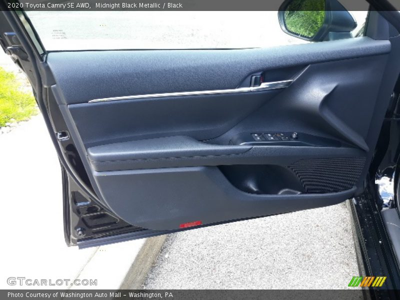 Midnight Black Metallic / Black 2020 Toyota Camry SE AWD