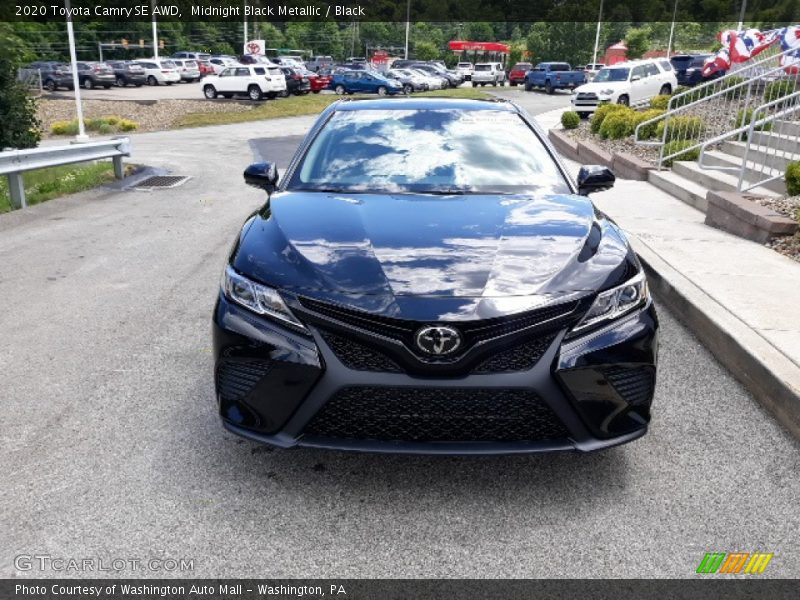 Midnight Black Metallic / Black 2020 Toyota Camry SE AWD