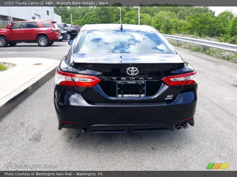 Midnight Black Metallic / Black 2020 Toyota Camry SE AWD