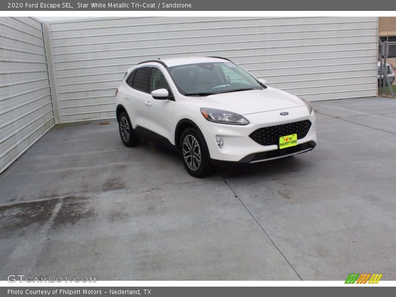 Star White Metallic Tri-Coat / Sandstone 2020 Ford Escape SEL