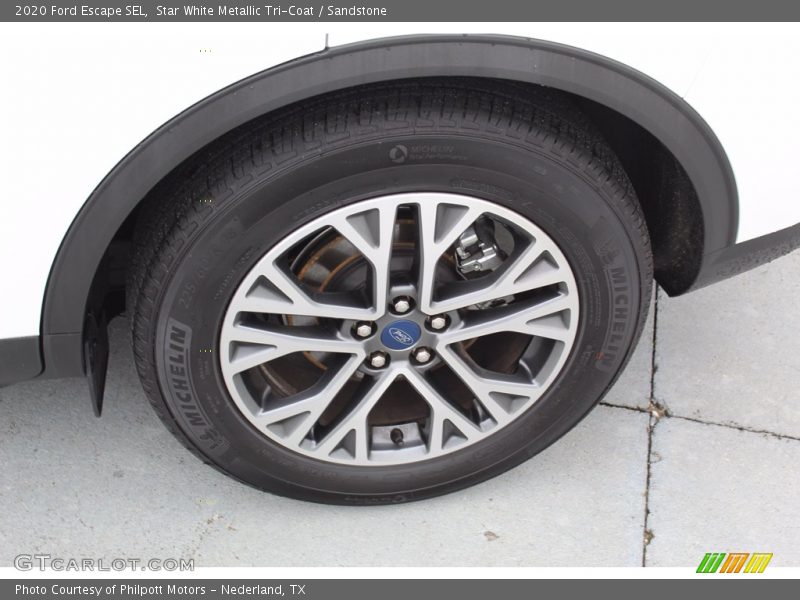 Star White Metallic Tri-Coat / Sandstone 2020 Ford Escape SEL