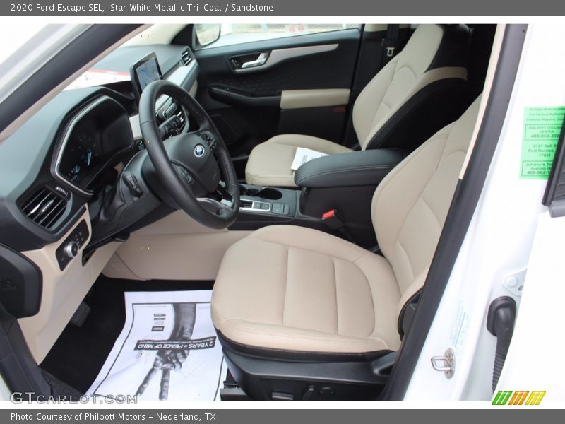 Star White Metallic Tri-Coat / Sandstone 2020 Ford Escape SEL