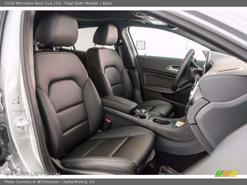 Polar Silver Metallic / Black 2018 Mercedes-Benz GLA 250