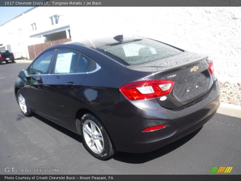 Tungsten Metallic / Jet Black 2017 Chevrolet Cruze LT