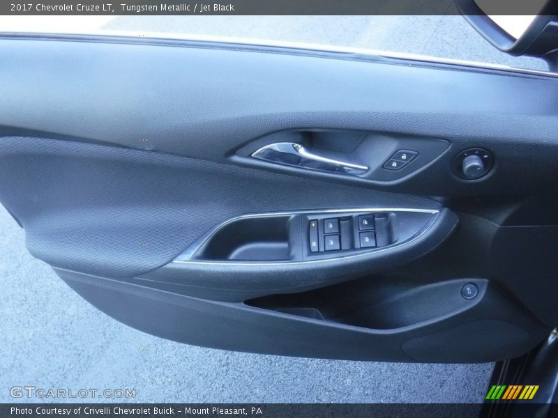 Tungsten Metallic / Jet Black 2017 Chevrolet Cruze LT