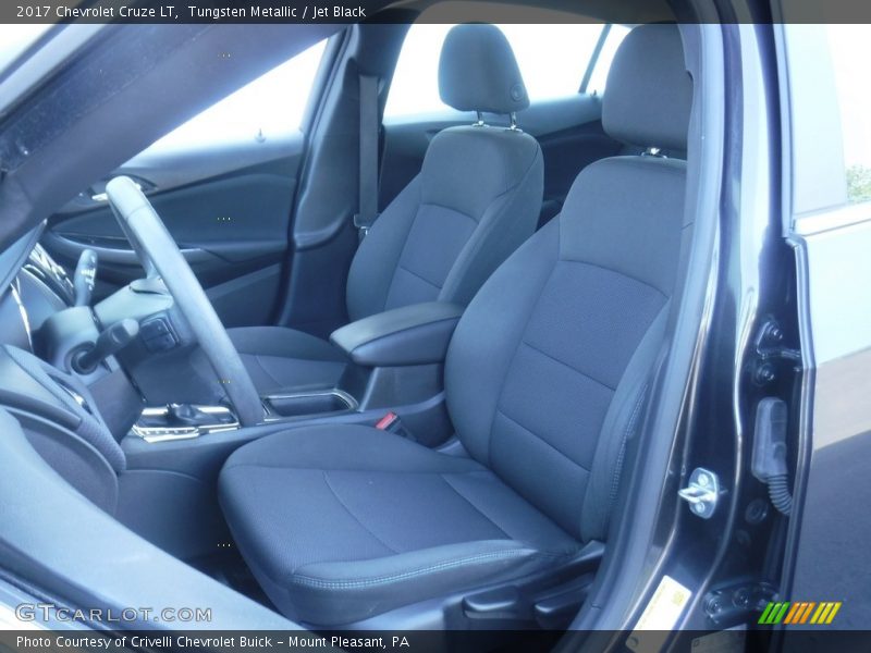 Tungsten Metallic / Jet Black 2017 Chevrolet Cruze LT
