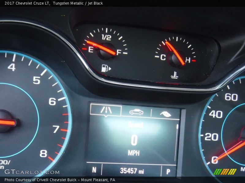 Tungsten Metallic / Jet Black 2017 Chevrolet Cruze LT