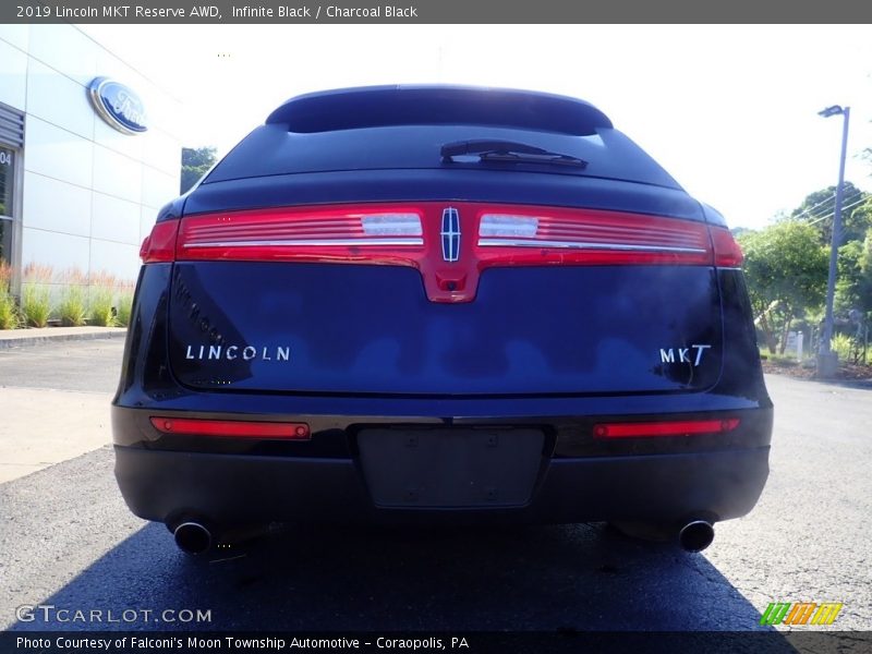 Infinite Black / Charcoal Black 2019 Lincoln MKT Reserve AWD