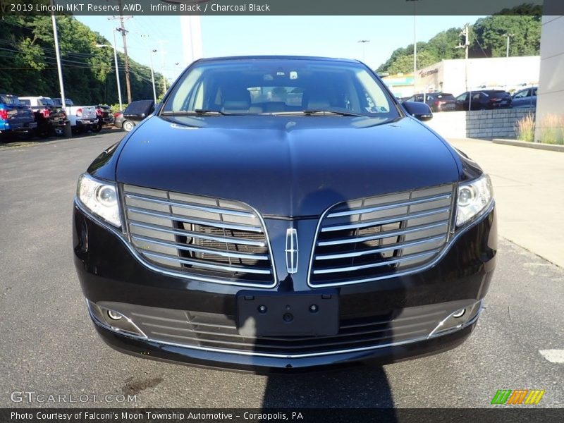 Infinite Black / Charcoal Black 2019 Lincoln MKT Reserve AWD