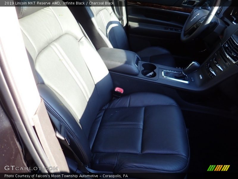 Infinite Black / Charcoal Black 2019 Lincoln MKT Reserve AWD