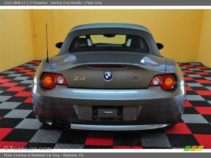 Sterling Grey Metallic / Pearl Grey 2003 BMW Z4 2.5i Roadster
