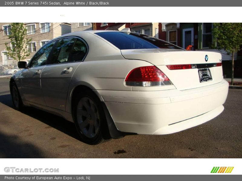 Alpine White / Black/Black 2005 BMW 7 Series 745i Sedan