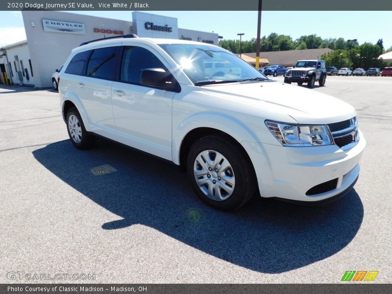 Vice White / Black 2020 Dodge Journey SE Value