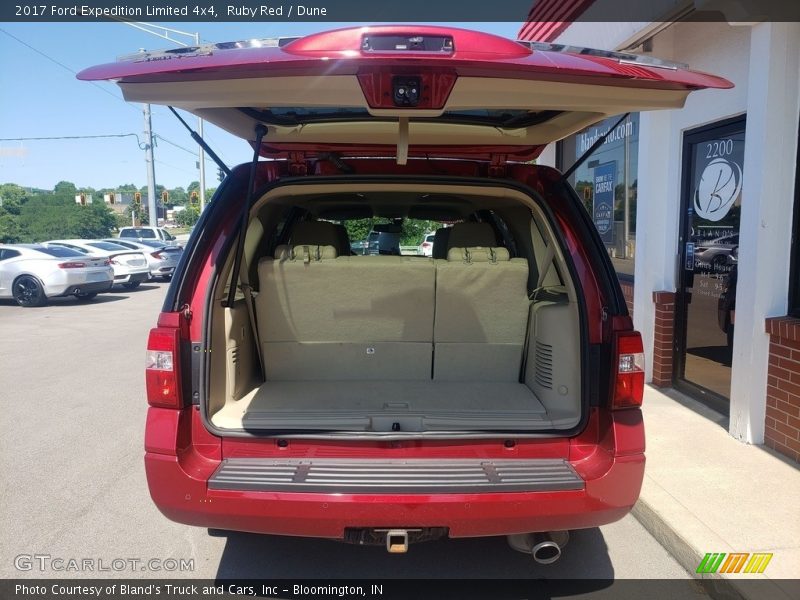 Ruby Red / Dune 2017 Ford Expedition Limited 4x4
