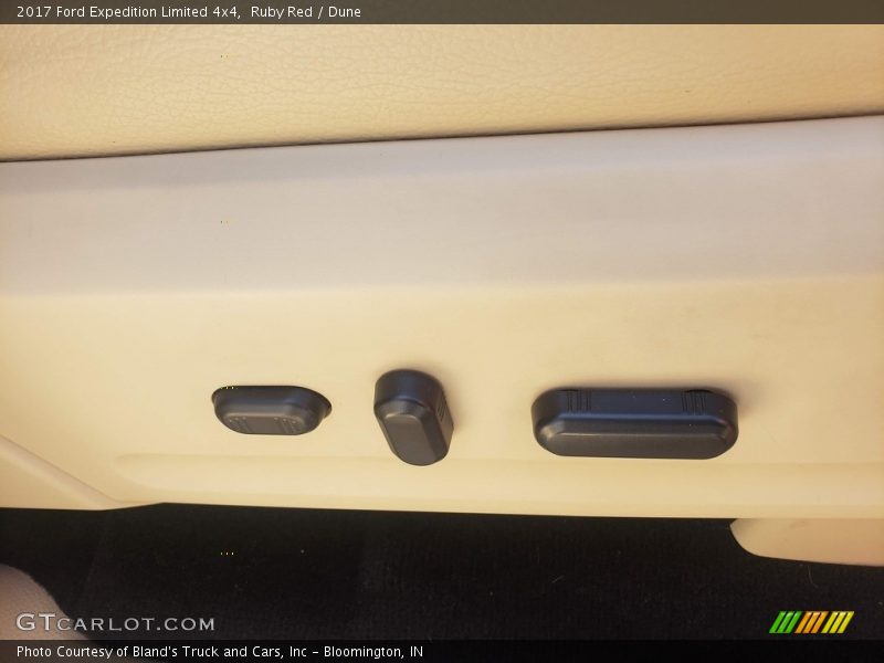 Ruby Red / Dune 2017 Ford Expedition Limited 4x4