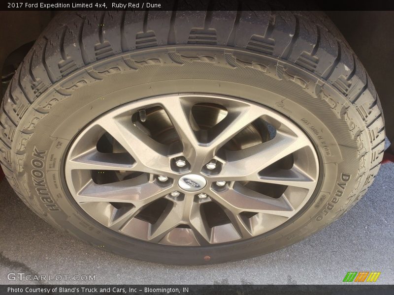 Ruby Red / Dune 2017 Ford Expedition Limited 4x4