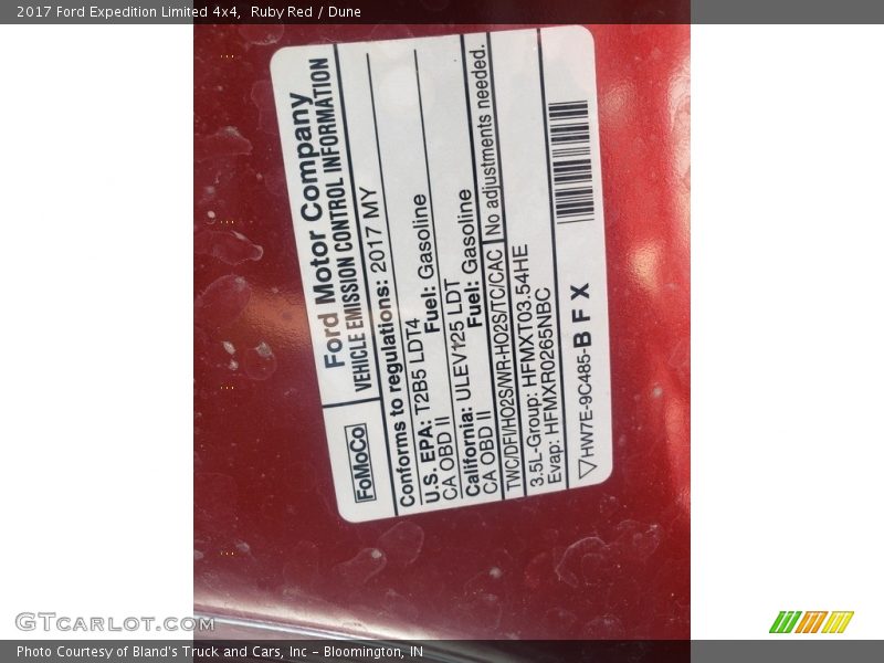 Ruby Red / Dune 2017 Ford Expedition Limited 4x4