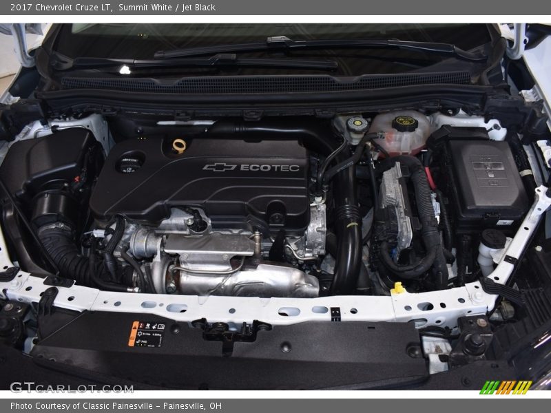 Summit White / Jet Black 2017 Chevrolet Cruze LT