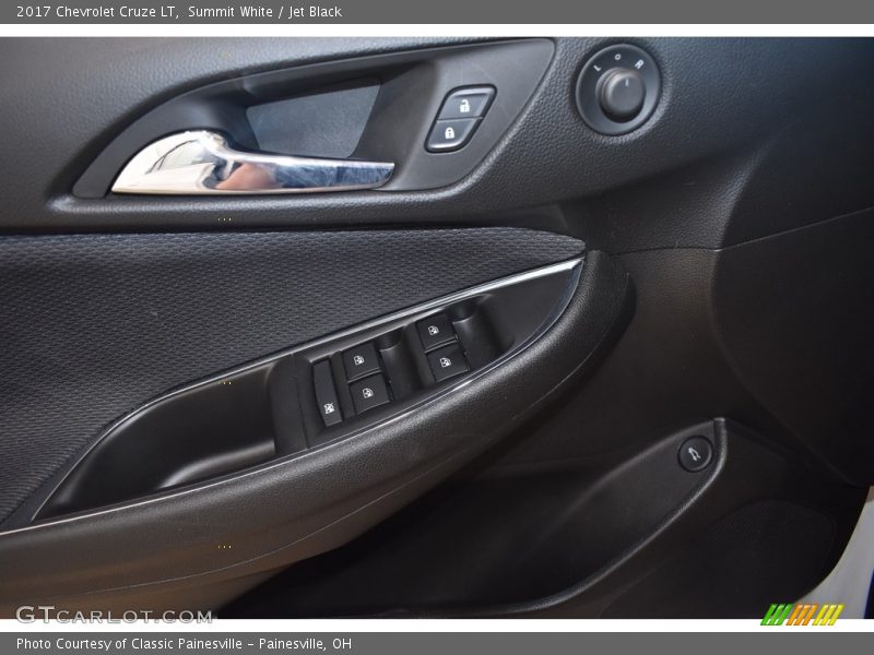 Summit White / Jet Black 2017 Chevrolet Cruze LT