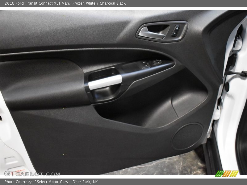 Frozen White / Charcoal Black 2018 Ford Transit Connect XLT Van