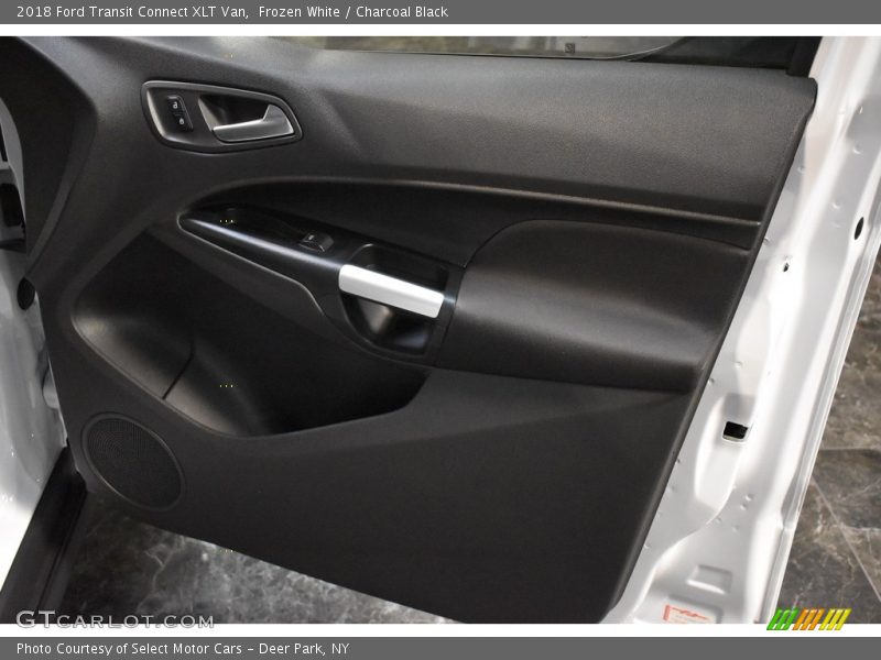 Frozen White / Charcoal Black 2018 Ford Transit Connect XLT Van
