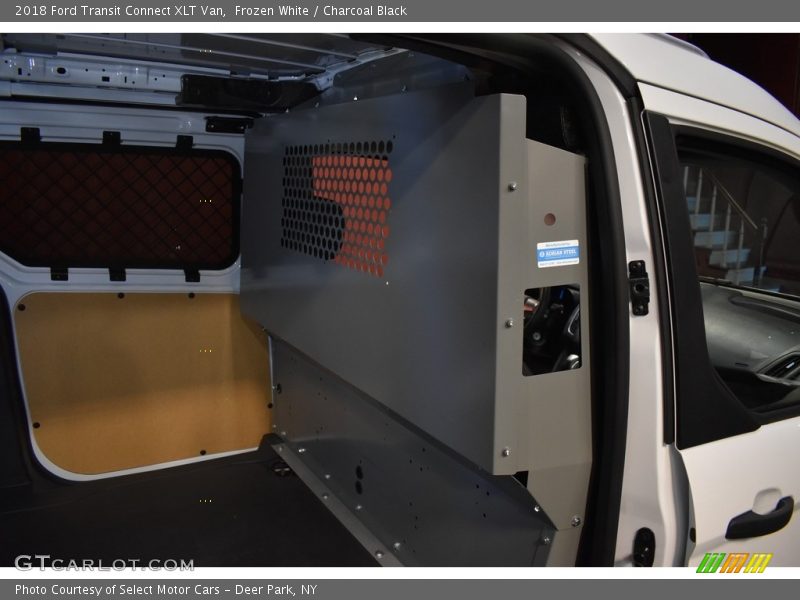 Frozen White / Charcoal Black 2018 Ford Transit Connect XLT Van