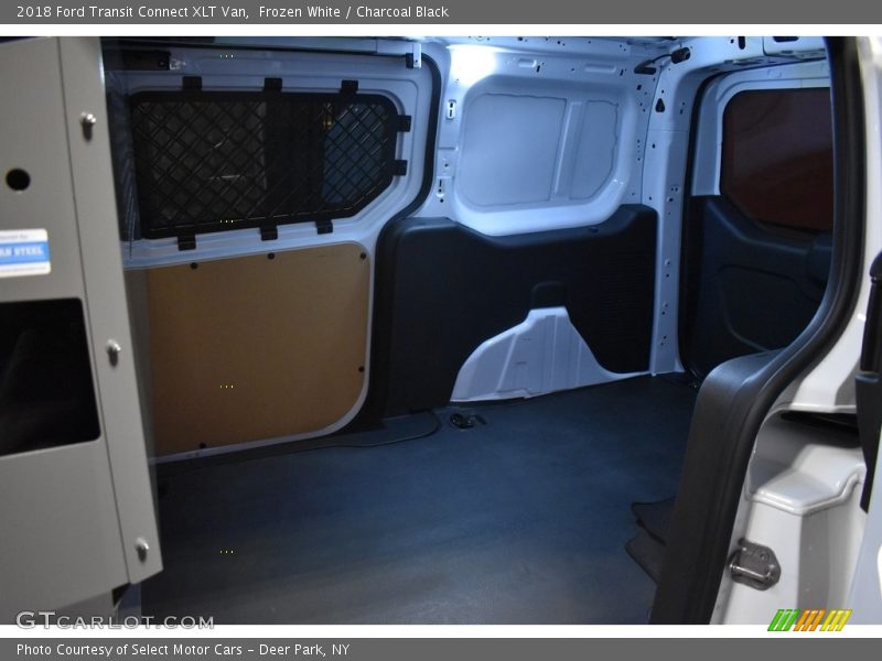 Frozen White / Charcoal Black 2018 Ford Transit Connect XLT Van