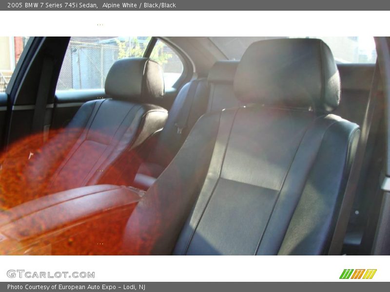 Alpine White / Black/Black 2005 BMW 7 Series 745i Sedan