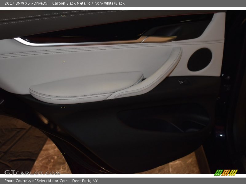 Carbon Black Metallic / Ivory White/Black 2017 BMW X5 xDrive35i