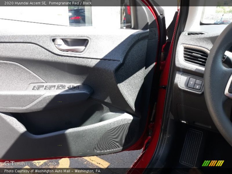 Pomegranate Red / Black 2020 Hyundai Accent SE