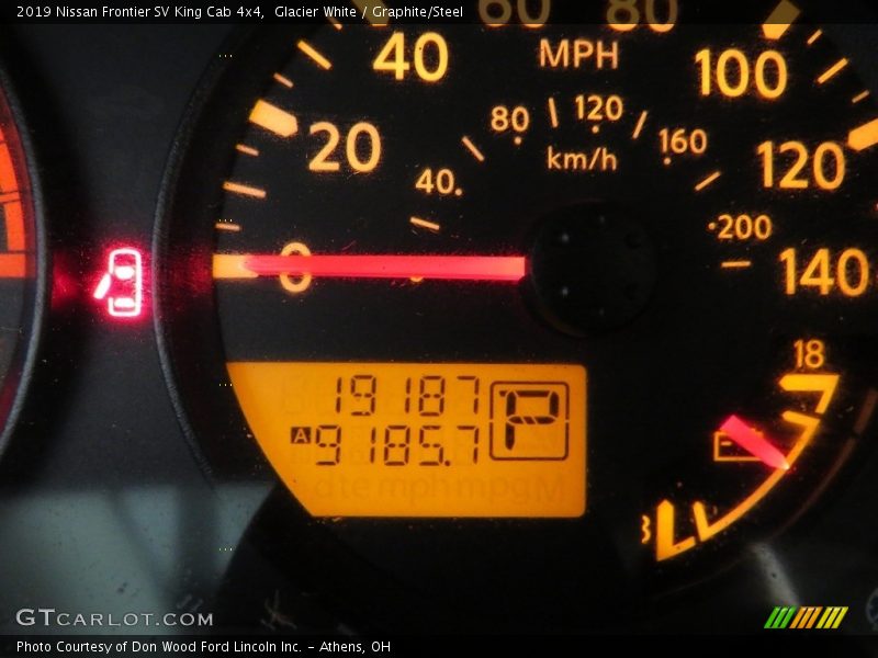 Glacier White / Graphite/Steel 2019 Nissan Frontier SV King Cab 4x4