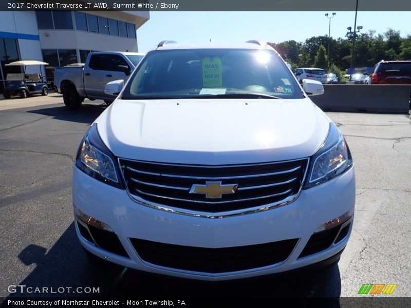 Summit White / Ebony 2017 Chevrolet Traverse LT AWD