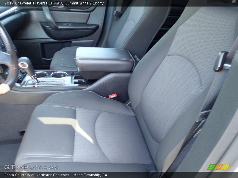 Summit White / Ebony 2017 Chevrolet Traverse LT AWD