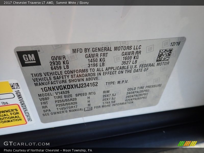 Summit White / Ebony 2017 Chevrolet Traverse LT AWD