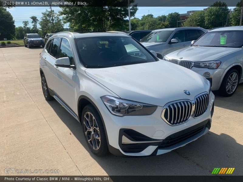 Alpine White / Black 2020 BMW X1 xDrive28i