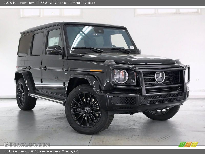 Front 3/4 View of 2020 G 550
