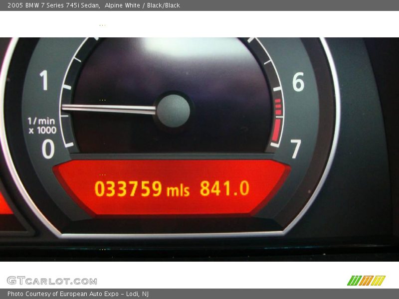 Alpine White / Black/Black 2005 BMW 7 Series 745i Sedan