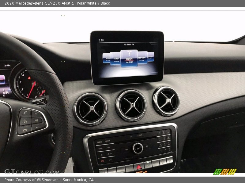Polar White / Black 2020 Mercedes-Benz GLA 250 4Matic