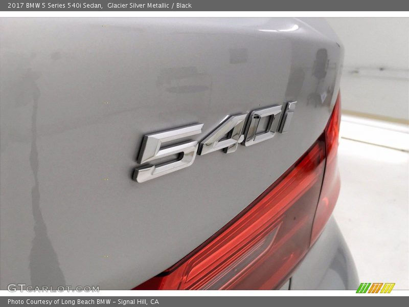 Glacier Silver Metallic / Black 2017 BMW 5 Series 540i Sedan