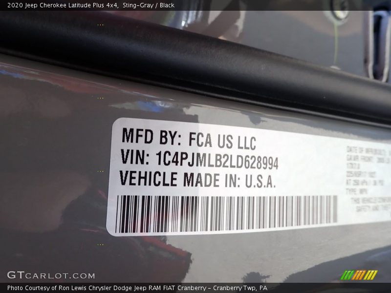 Sting-Gray / Black 2020 Jeep Cherokee Latitude Plus 4x4