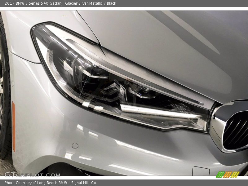 Glacier Silver Metallic / Black 2017 BMW 5 Series 540i Sedan