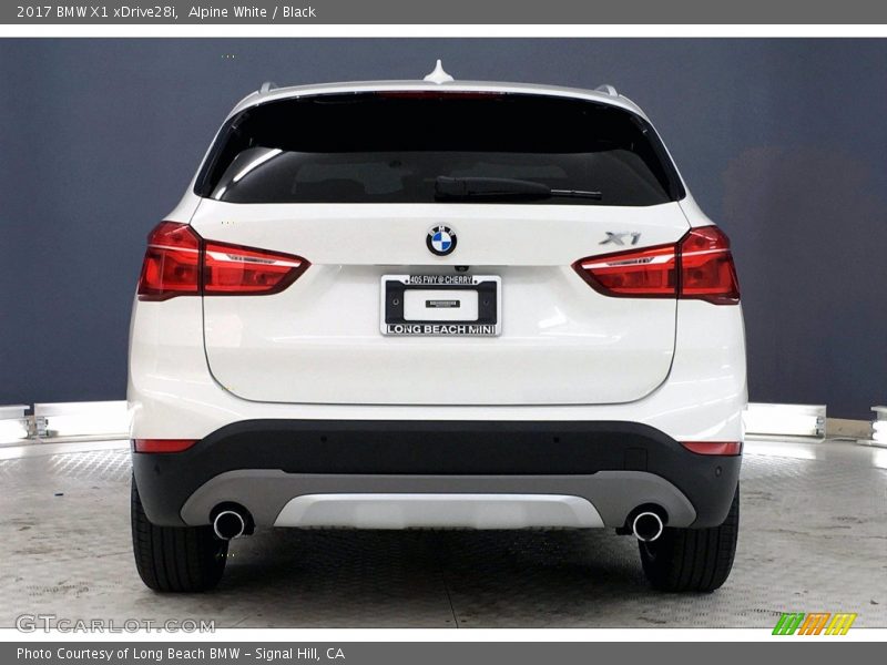 Alpine White / Black 2017 BMW X1 xDrive28i