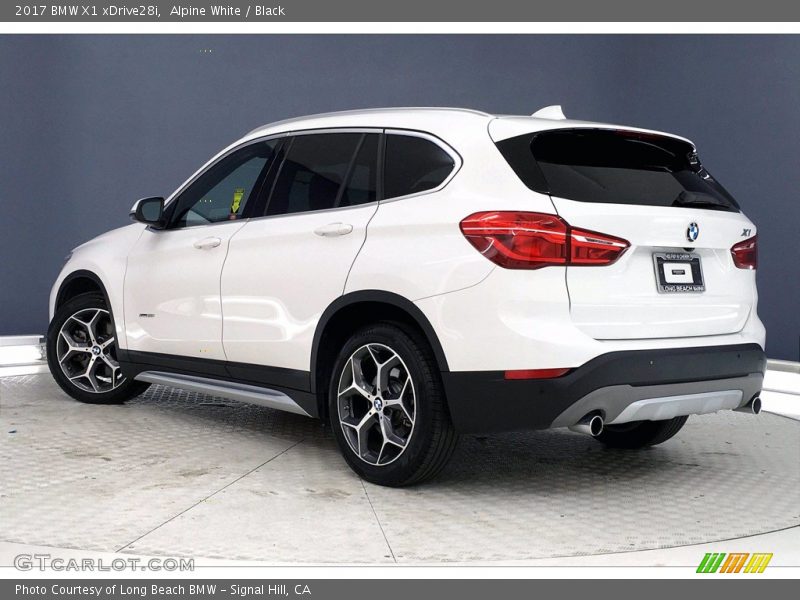 Alpine White / Black 2017 BMW X1 xDrive28i