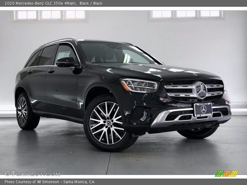 Front 3/4 View of 2020 GLC 350e 4Matic