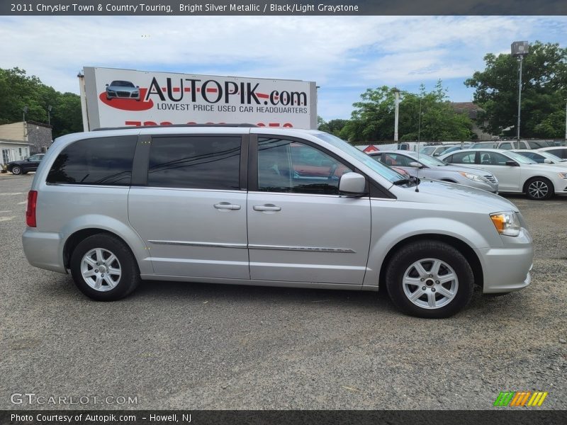 Bright Silver Metallic / Black/Light Graystone 2011 Chrysler Town & Country Touring