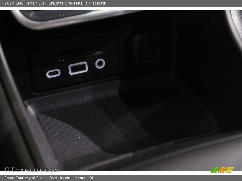 Graphite Gray Metallic / Jet Black 2020 GMC Terrain SLT