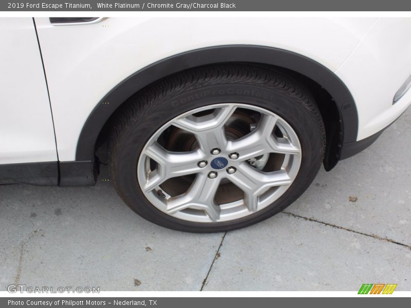 White Platinum / Chromite Gray/Charcoal Black 2019 Ford Escape Titanium