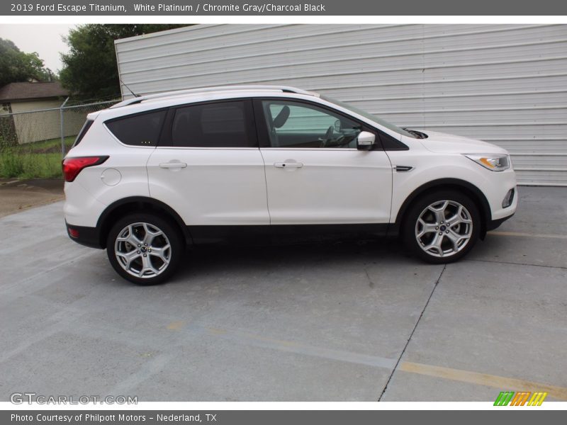 White Platinum / Chromite Gray/Charcoal Black 2019 Ford Escape Titanium
