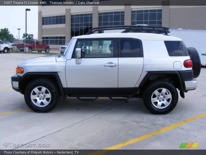 Titanium Metallic / Dark Charcoal 2007 Toyota FJ Cruiser 4WD